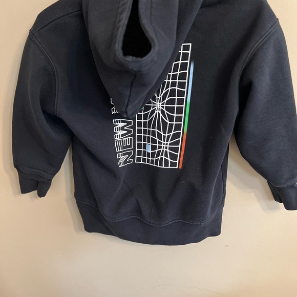 Zara black sweat shirt. - Picture 3 of 4